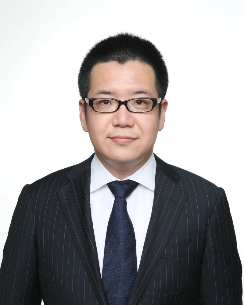 足立 格 弁護士